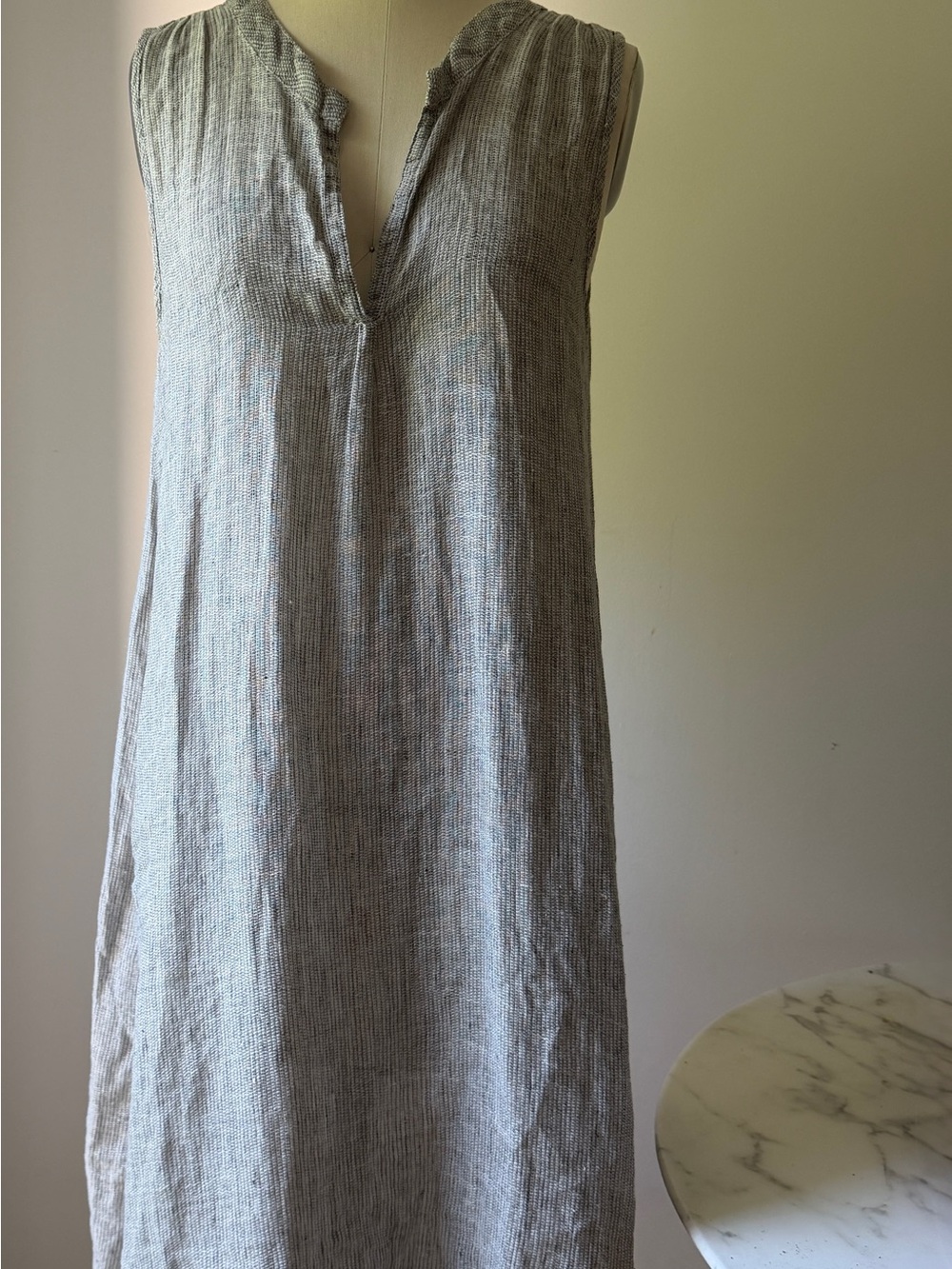 Sleeveless V-Notch Linen Dress in Light Gray